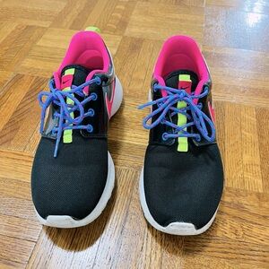 Nike Roshe One (Black/Pink/Lime)